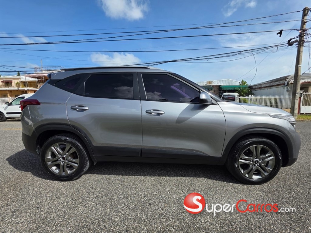 2023 Kia Seltos LX — foto 2 / 10