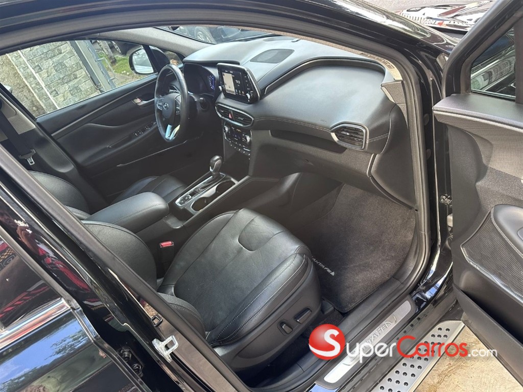 2020 Hyundai Santa Fe Limited — foto 9 / 12