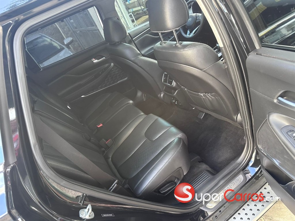 2020 Hyundai Santa Fe Limited — foto 10 / 12