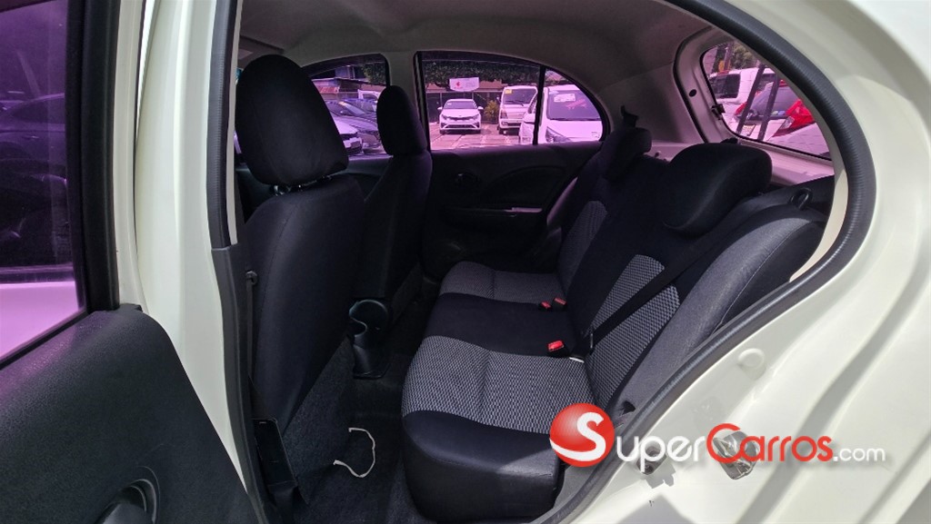 2016 Nissan March — foto 9 / 11