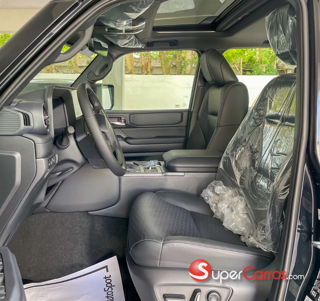 2027 Toyota Land Cruiser Prado — foto 7 / 11