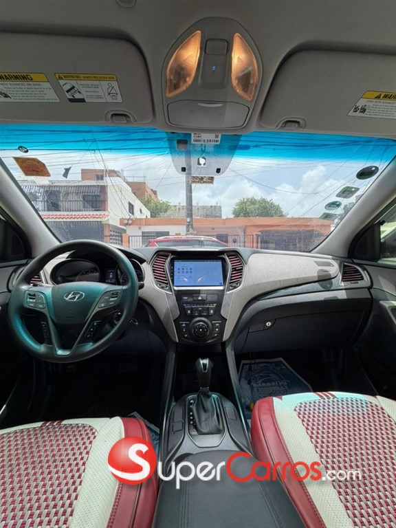 2016 Hyundai Santa Fe — foto 3 / 12
