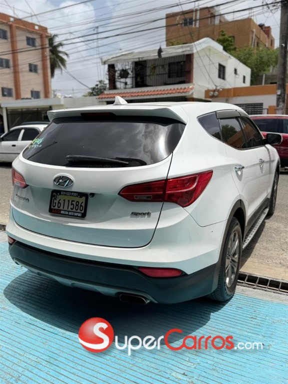 2016 Hyundai Santa Fe — foto 7 / 12