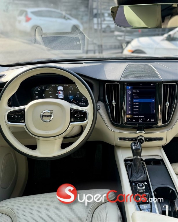 2021 Volvo XC60 T5 INSCRIPTION — foto 4 / 11