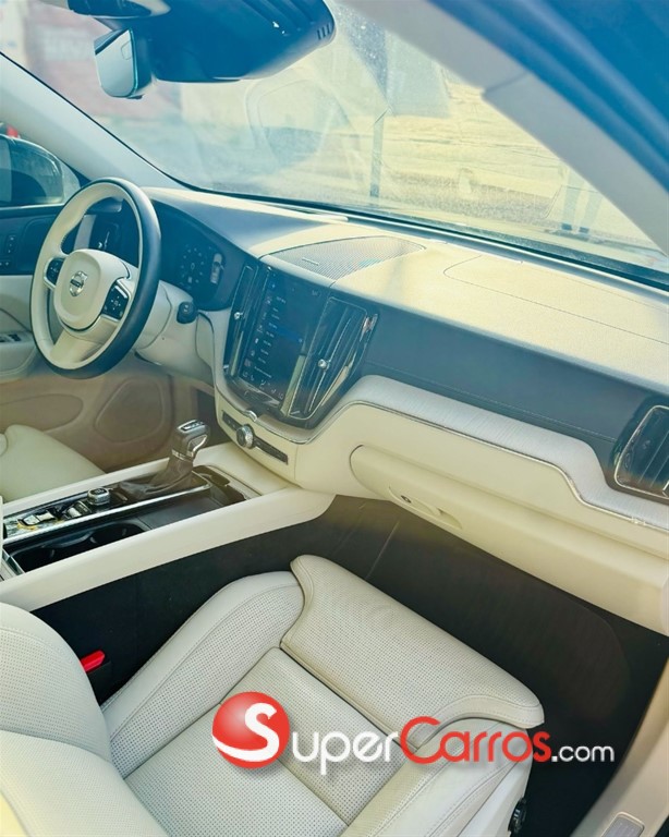 2021 Volvo XC60 T5 INSCRIPTION — foto 5 / 11