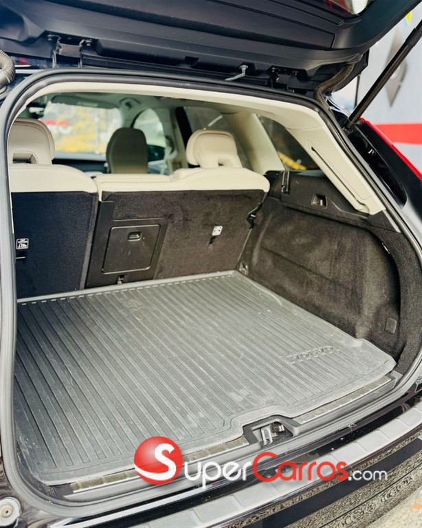 2021 Volvo XC60 T5 INSCRIPTION — foto 8 / 11