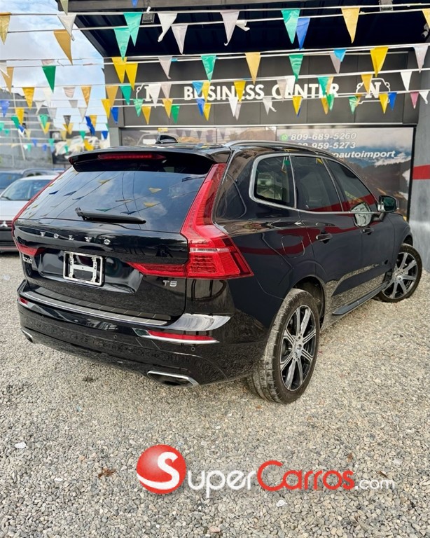 2021 Volvo XC60 T5 INSCRIPTION — foto 10 / 11