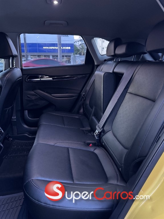 2021 Kia Seltos SX — foto 8 / 12