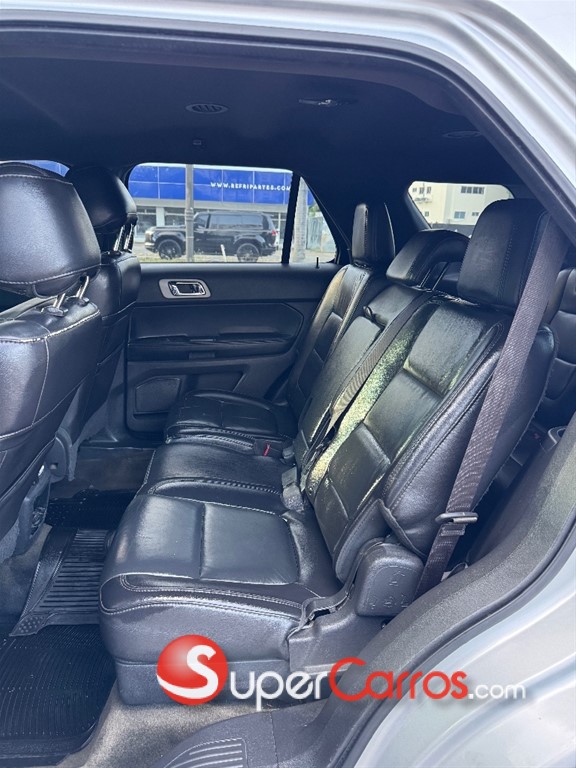 2014 Ford Explorer Limited — foto 6 / 8