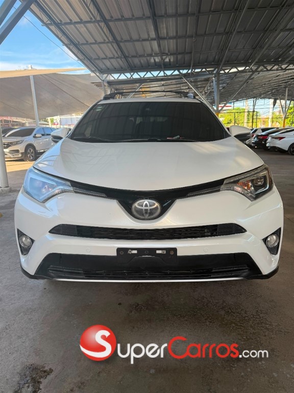 2017 Toyota RAV4 Limited — foto 6 / 12