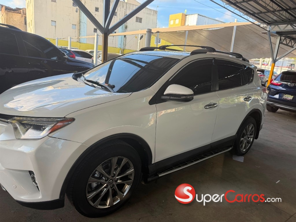 2017 Toyota RAV4 Limited — foto 10 / 12