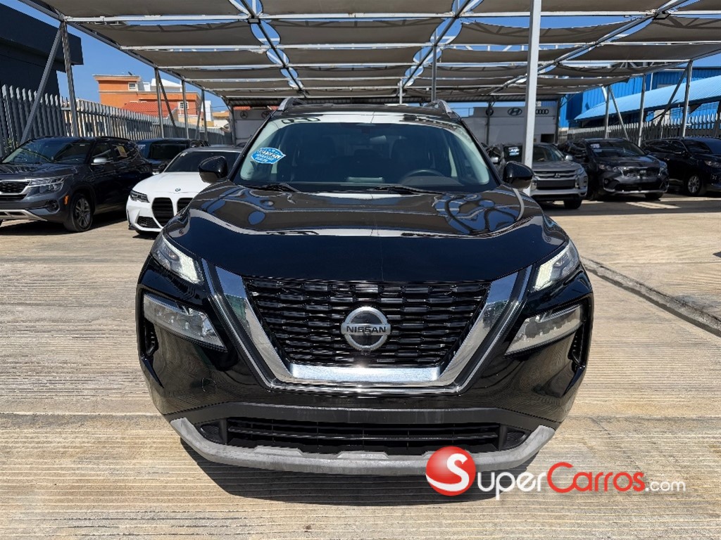 2021 Nissan Rogue SV — foto 2 / 11