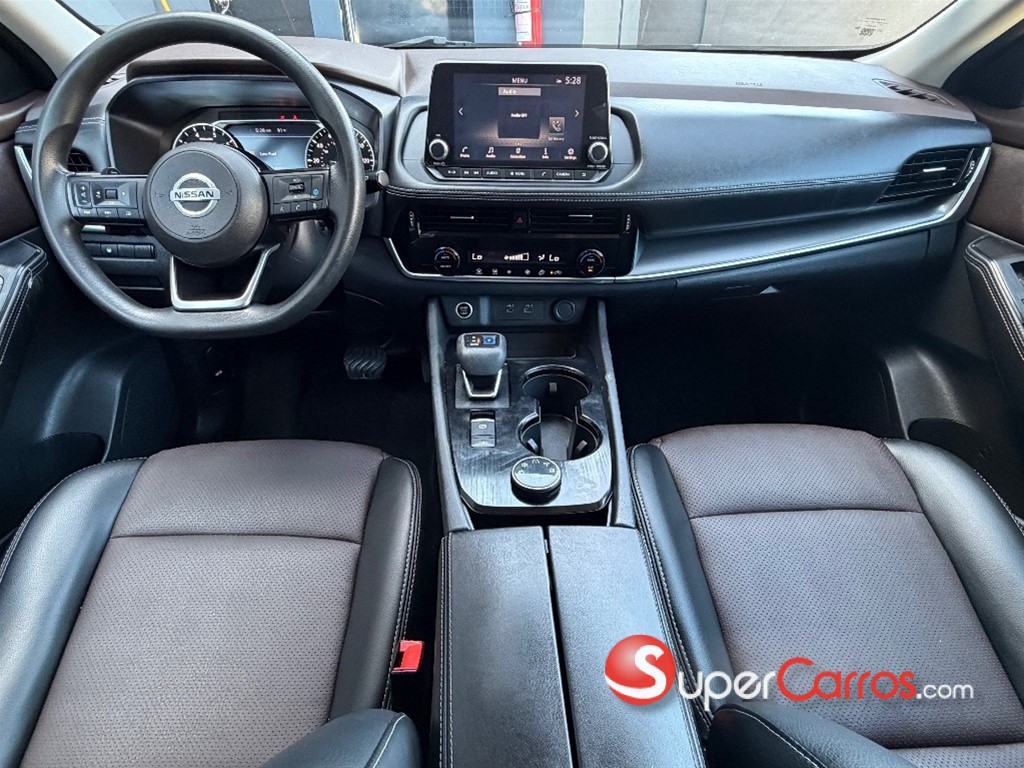 2021 Nissan Rogue SV — foto 8 / 11