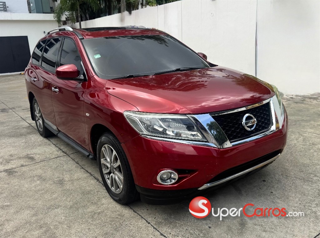 2015 Nissan Pathfinder — foto 2 / 12