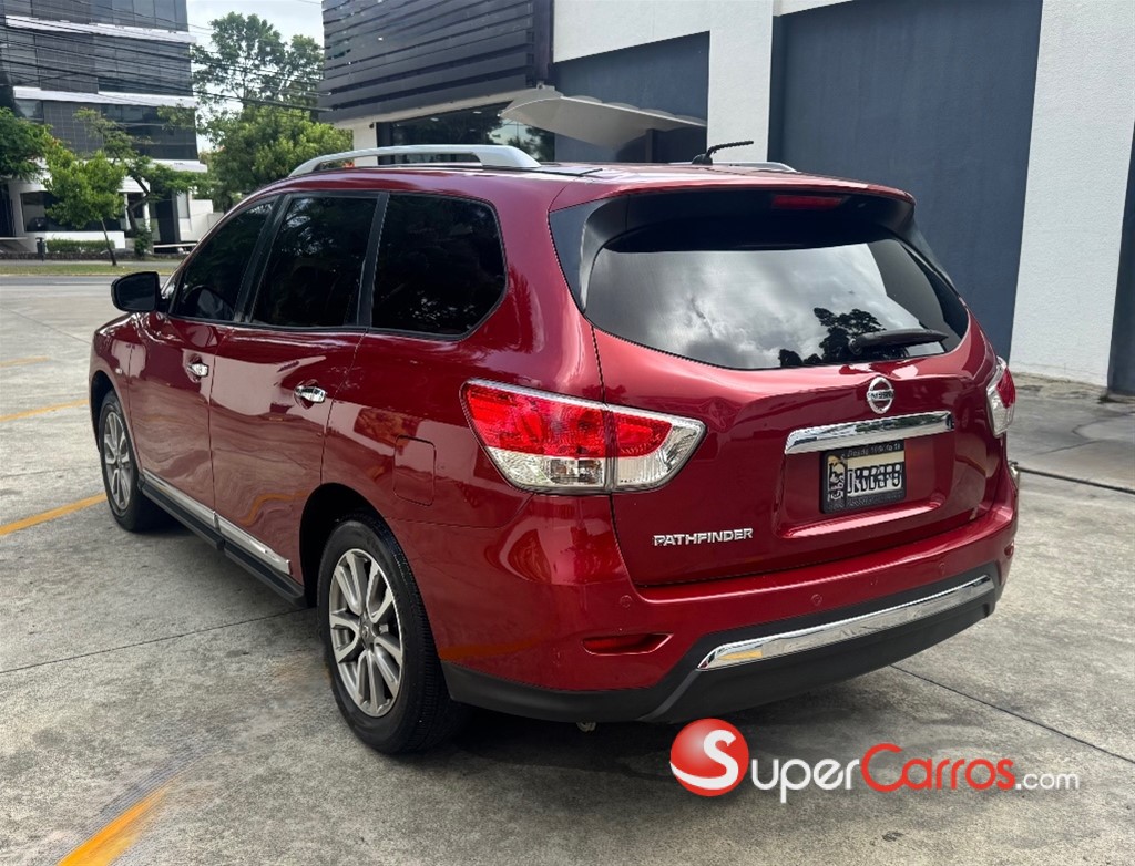 2015 Nissan Pathfinder — foto 3 / 12