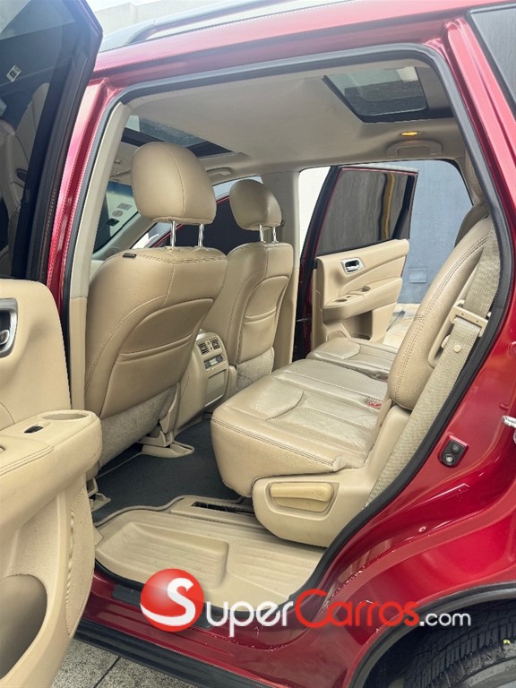 2015 Nissan Pathfinder — foto 9 / 12