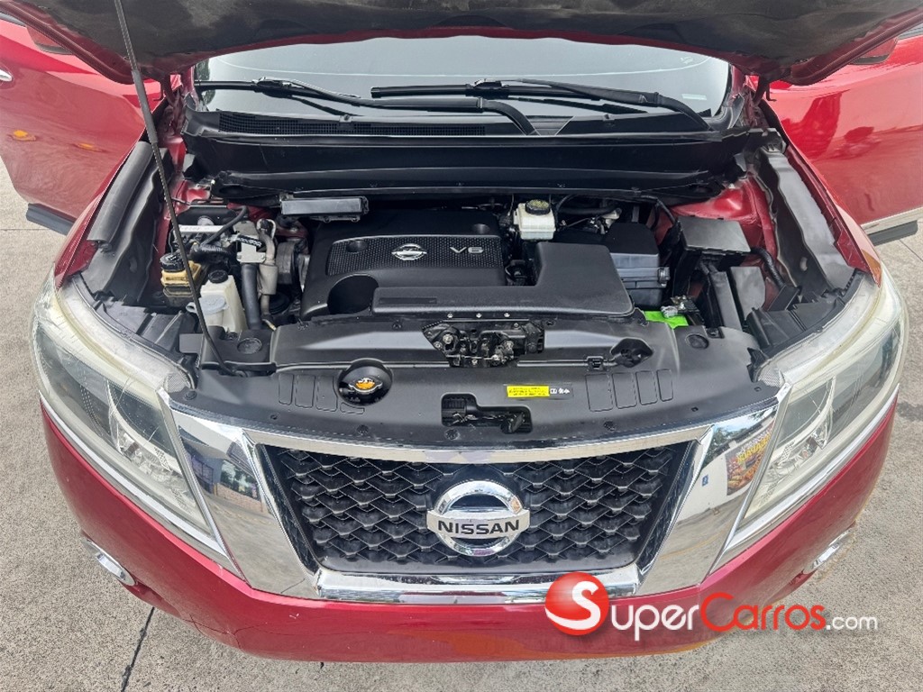 2015 Nissan Pathfinder — foto 11 / 12