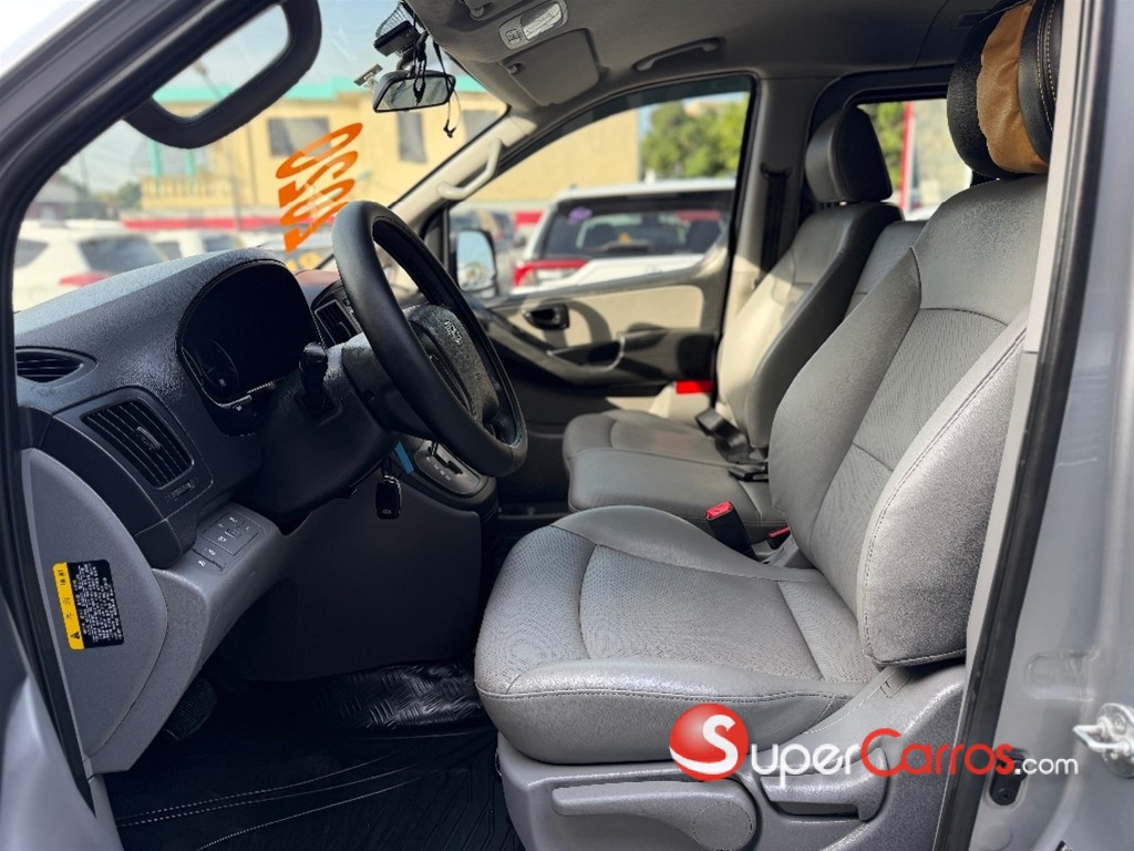 2020 Hyundai Starex — foto 5 / 10