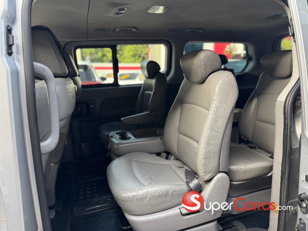 2020 Hyundai Starex — foto 7 / 10