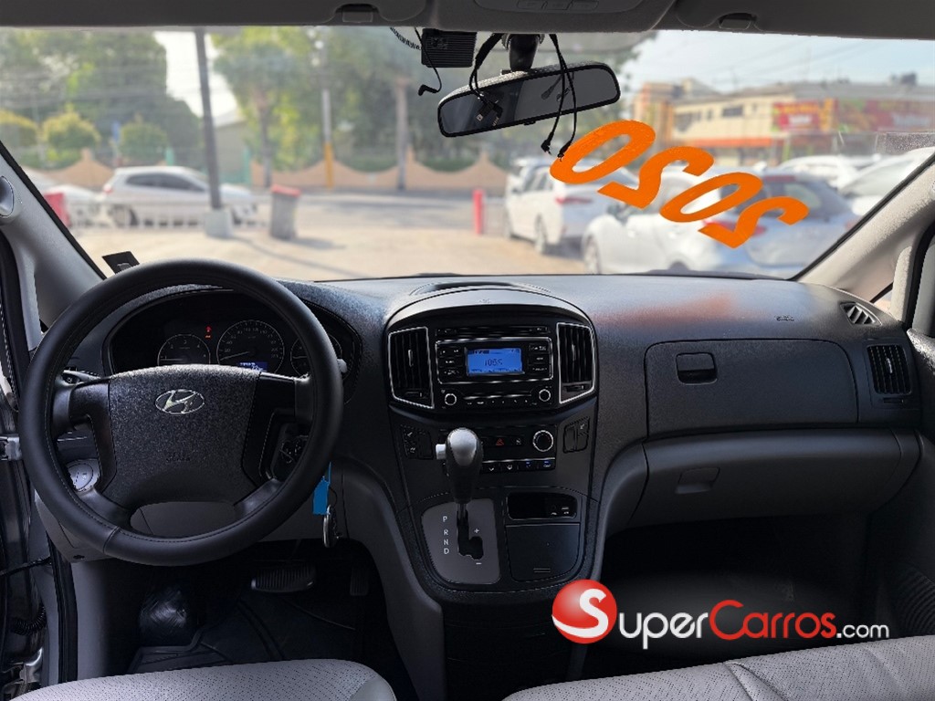 2020 Hyundai Starex — foto 8 / 10