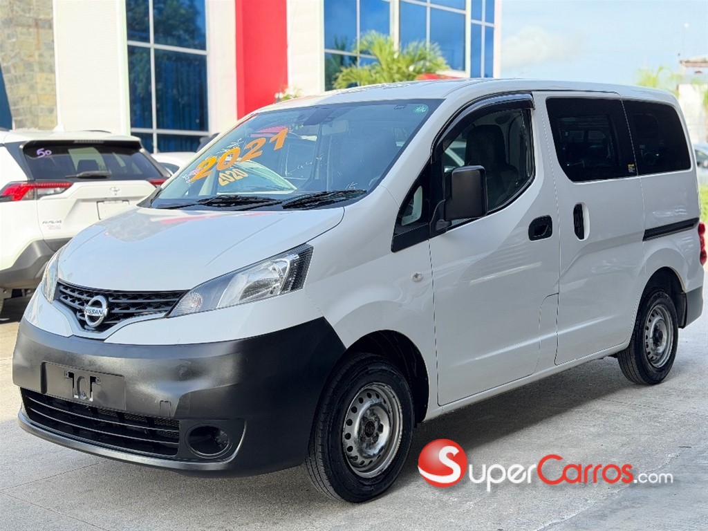 2021 Nissan NV 200 — foto 2 / 10
