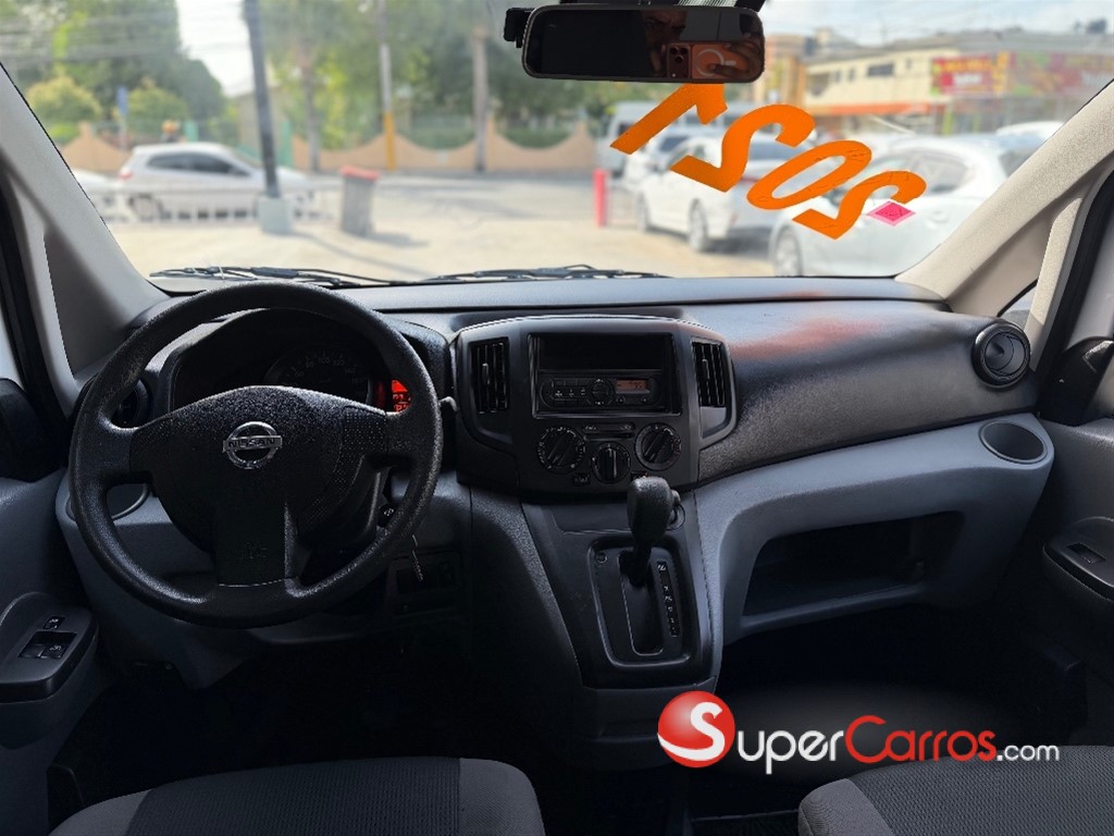 2021 Nissan NV 200 — foto 9 / 10