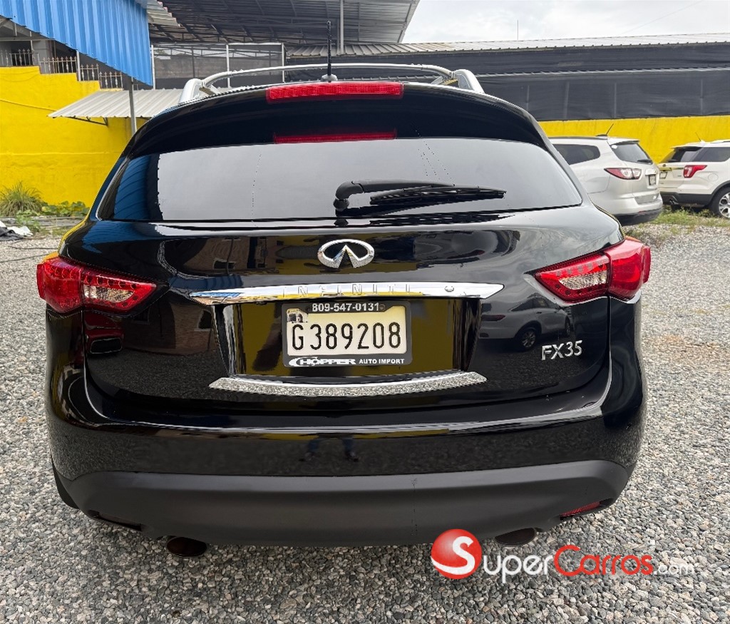 2011 Infiniti FX-35 — foto 6 / 11