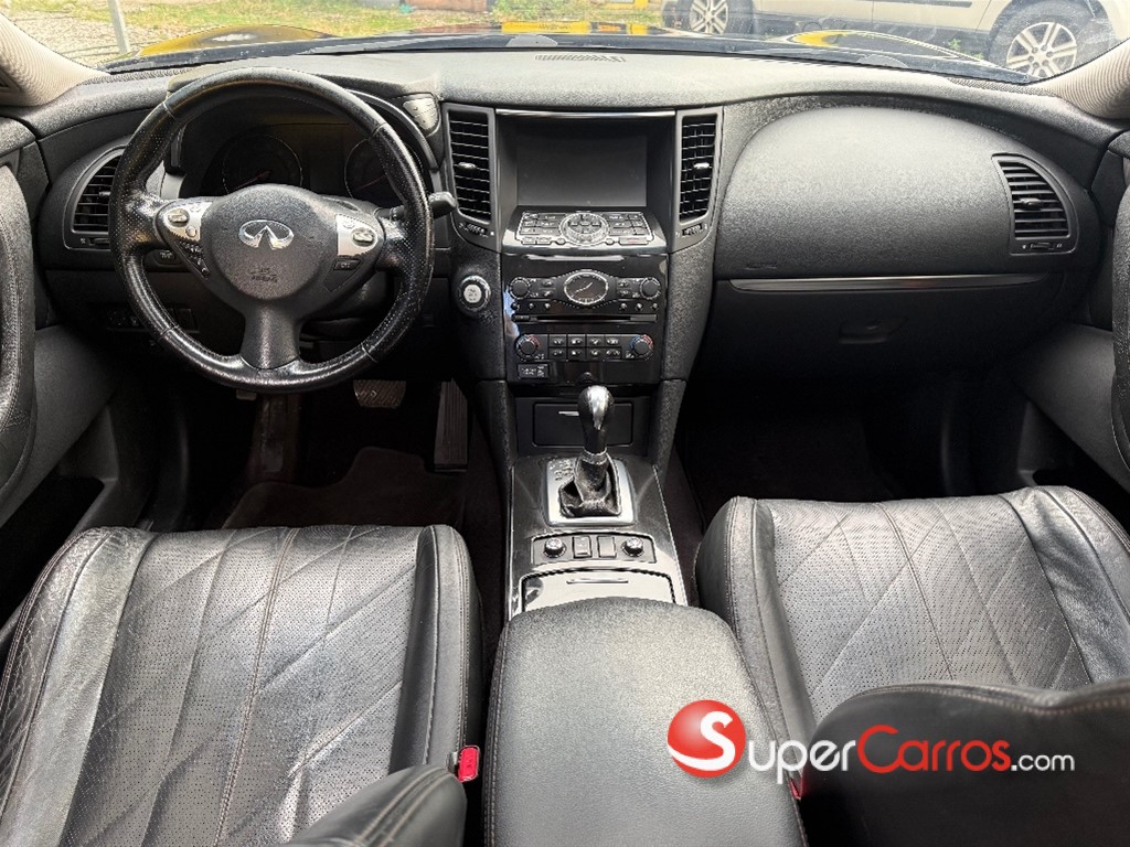 2011 Infiniti FX-35 — foto 7 / 11