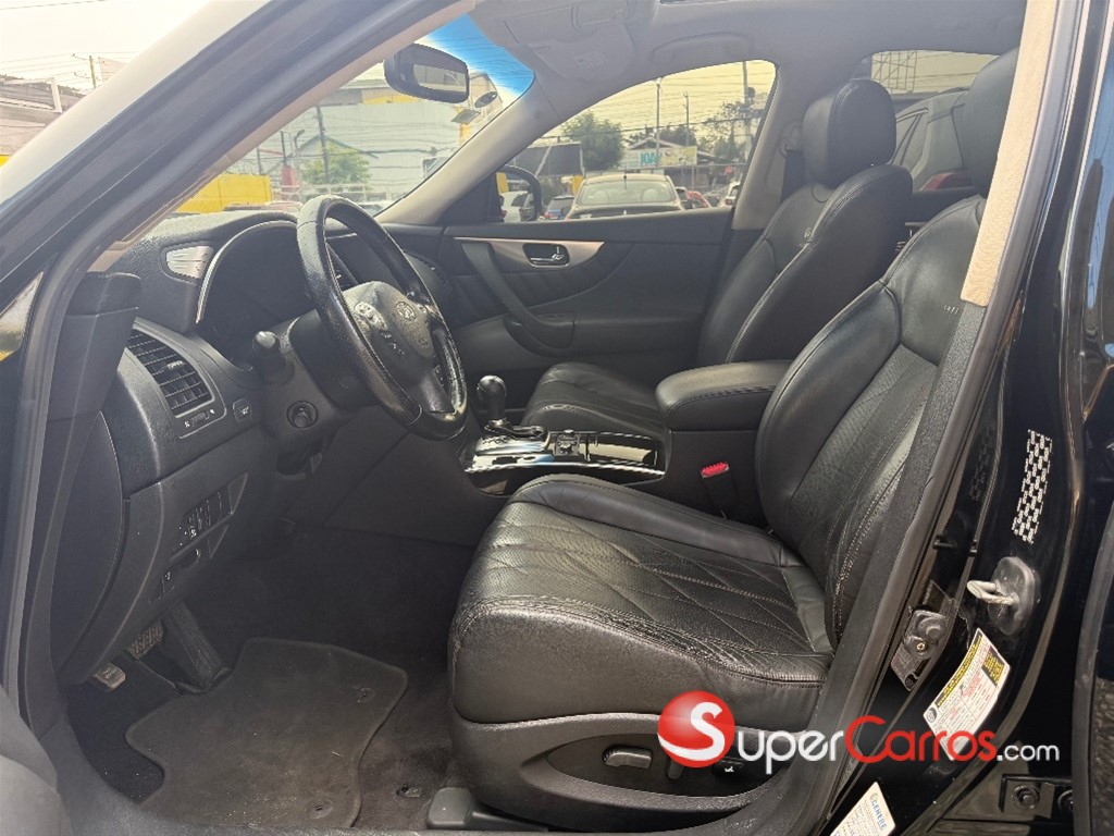 2011 Infiniti FX-35 — foto 8 / 11