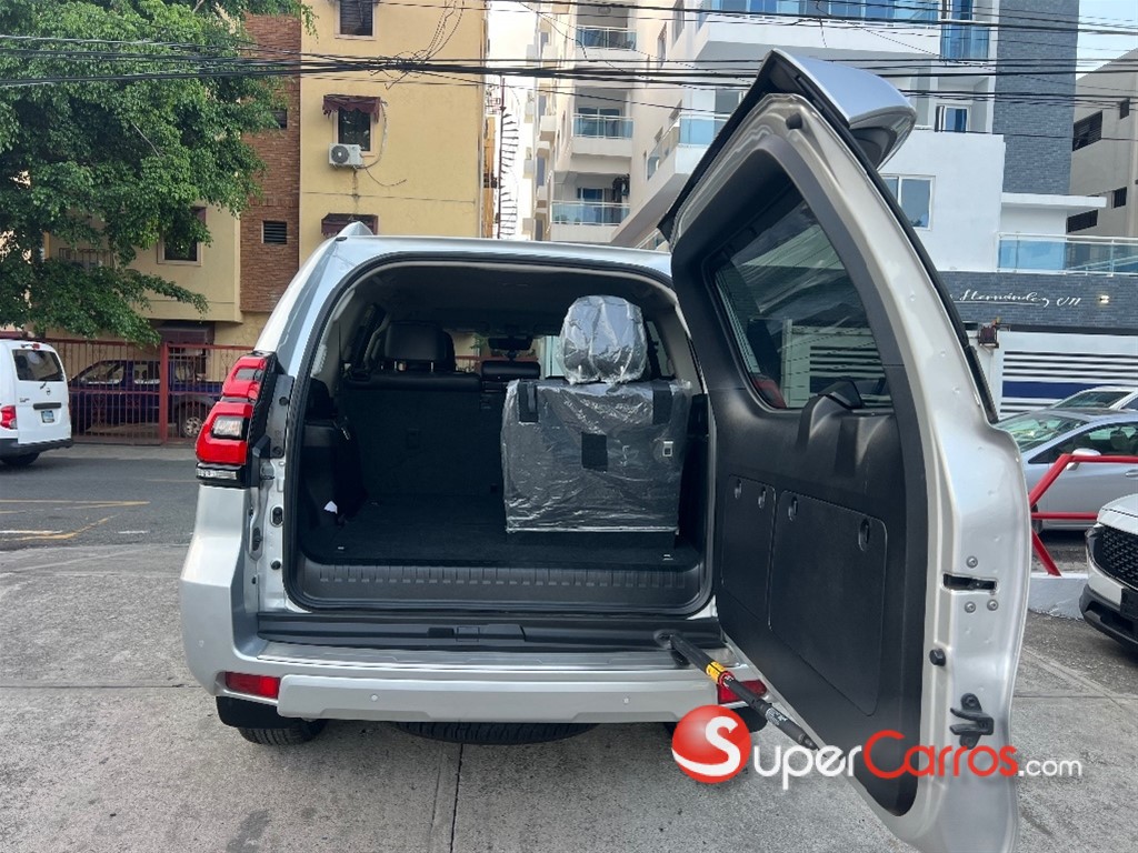 2020 Toyota Land Cruiser Prado VXL — foto 7 / 12