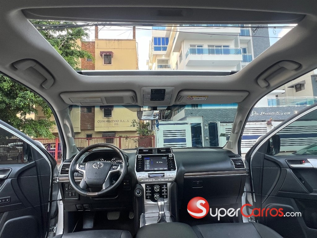 2020 Toyota Land Cruiser Prado VXL — foto 10 / 12