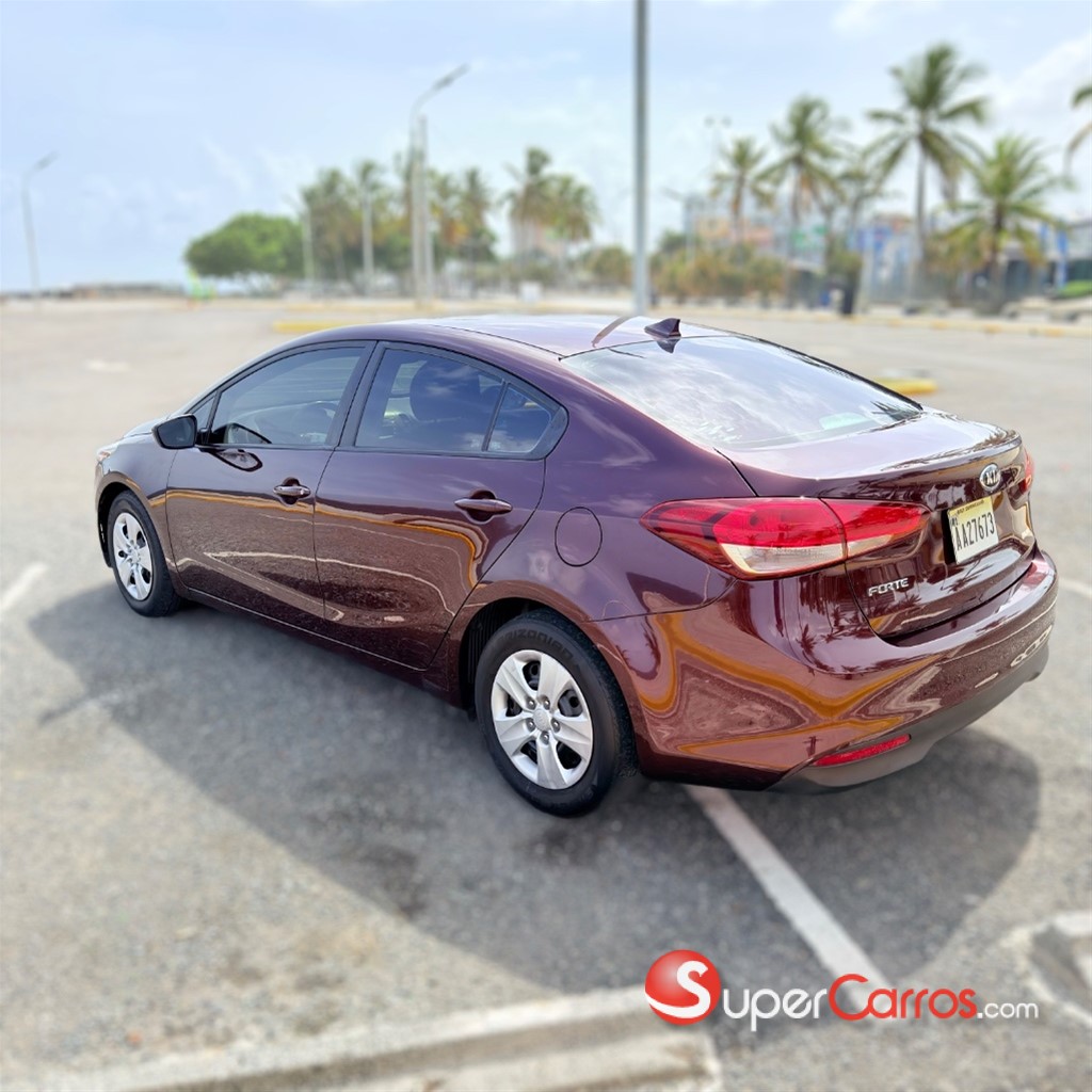 2018 Kia Forte EX — foto 3 / 8