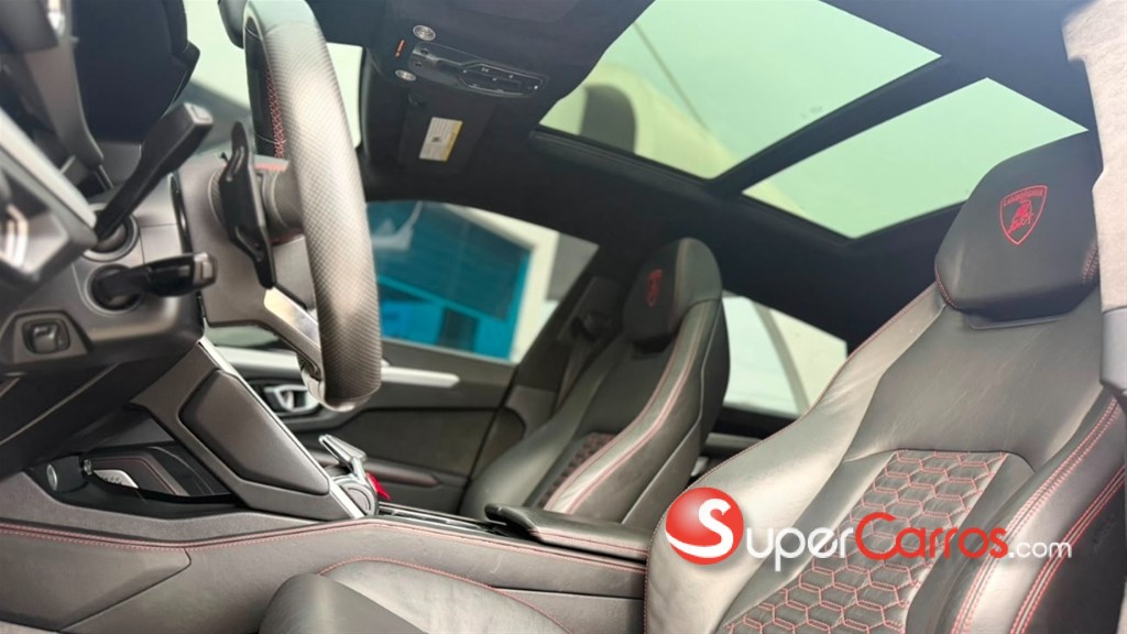 2020 Lamborghini Urus — foto 6 / 11