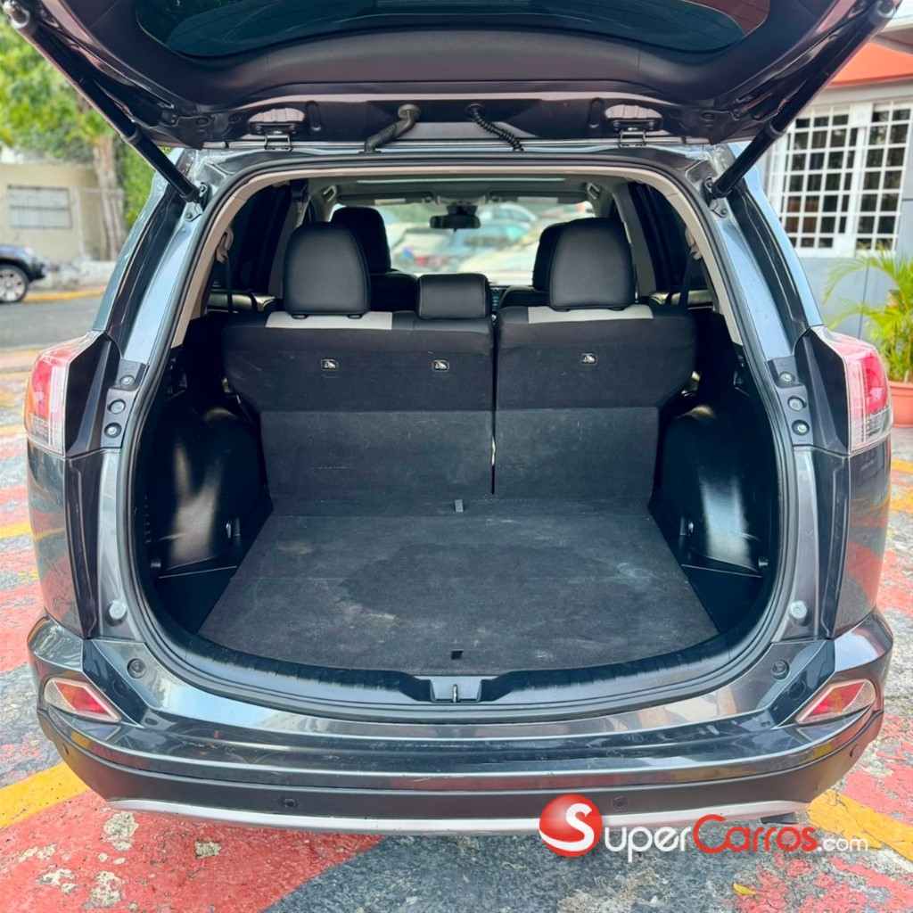 2018 Toyota RAV4 XLE — foto 4 / 11