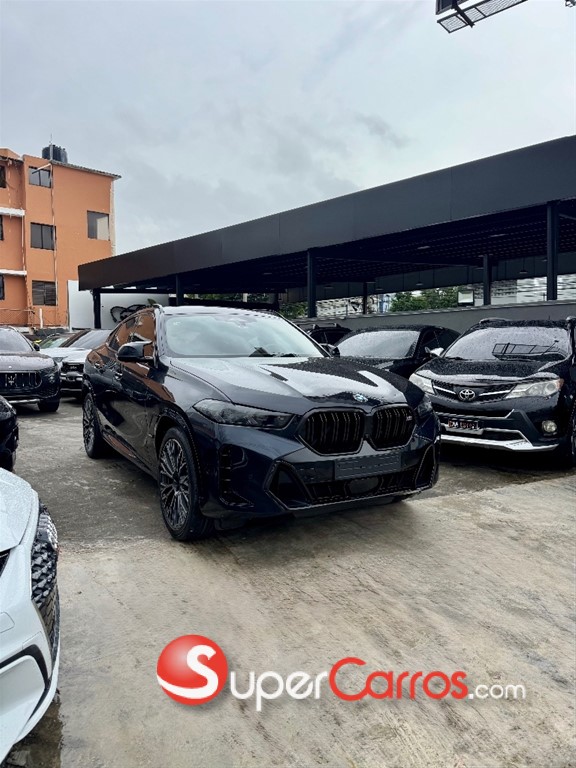 2024 BMW X 6 M60i — foto 2 / 12