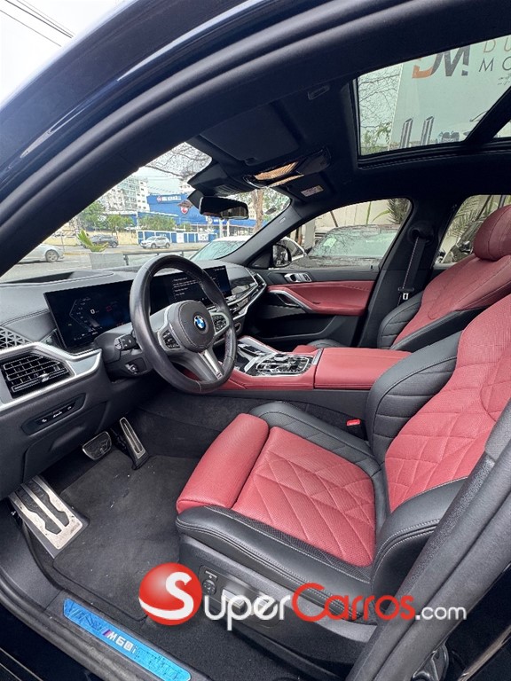 2024 BMW X 6 M60i — foto 9 / 12