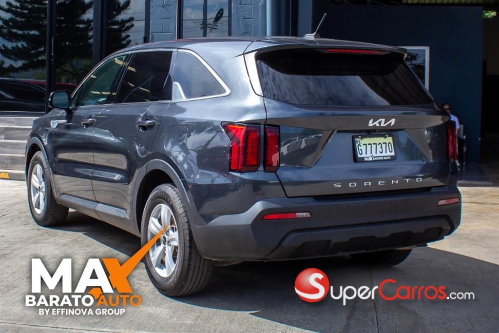2022 Kia Sorento LX — foto 3 / 10
