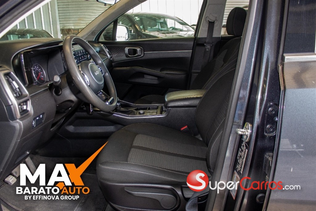 2022 Kia Sorento LX — foto 4 / 10