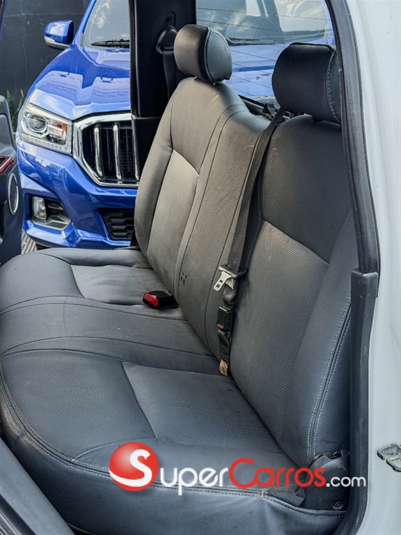 2011 Isuzu DMAX — foto 4 / 9