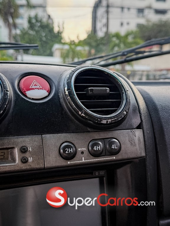 2011 Isuzu DMAX — foto 5 / 9