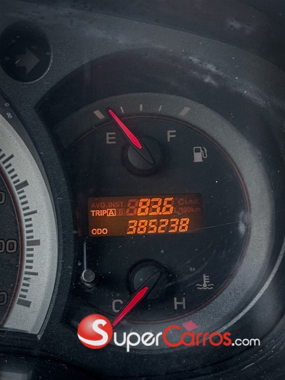 2011 Isuzu DMAX — foto 6 / 9