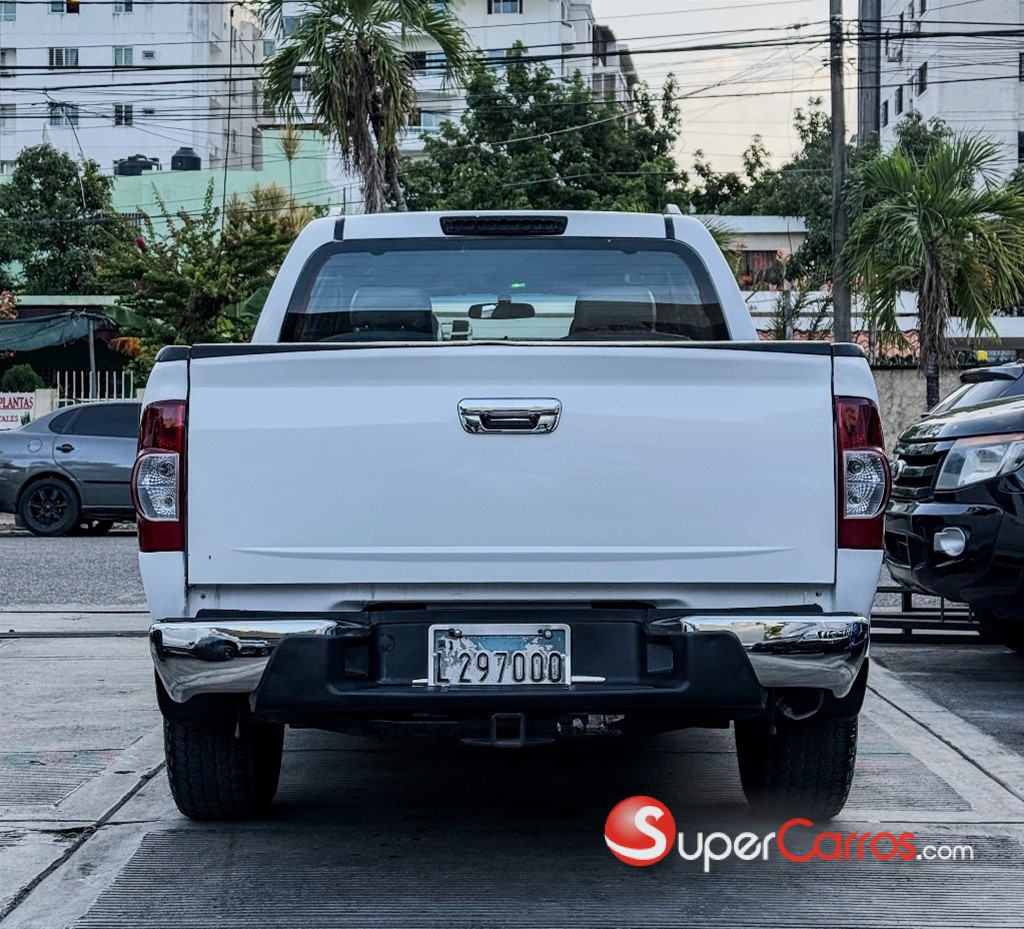 2011 Isuzu DMAX — foto 8 / 9