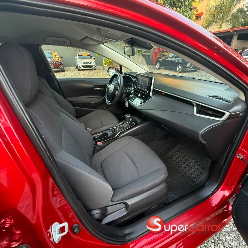 2021 Toyota Corolla LE — foto 9 / 12