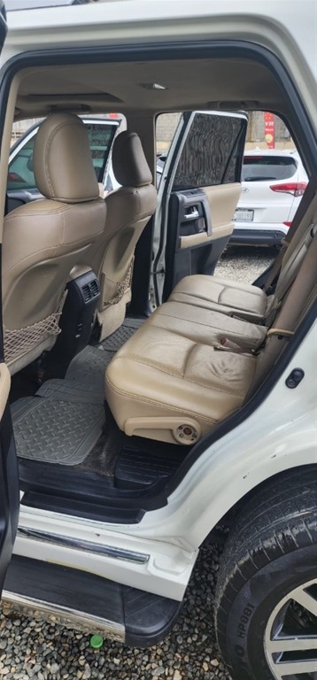 2014 Toyota 4 Runner Limited — foto 7 / 10