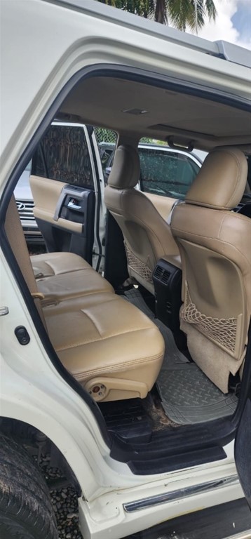 2014 Toyota 4 Runner Limited — foto 10 / 10