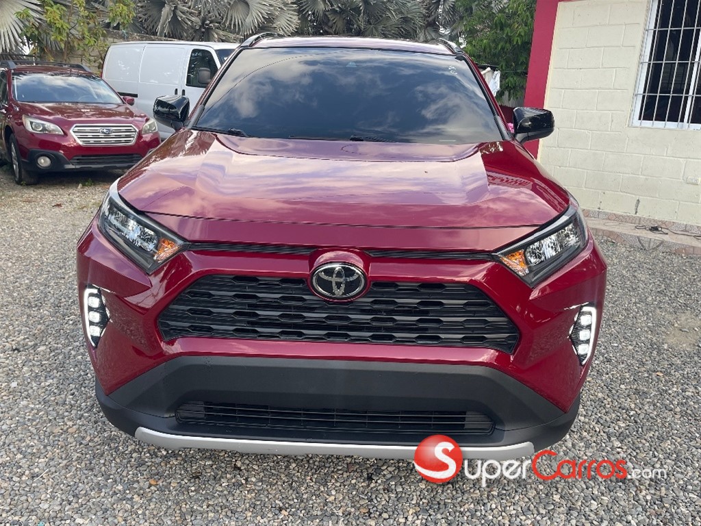 2020 Toyota RAV4 LE — foto 3 / 10