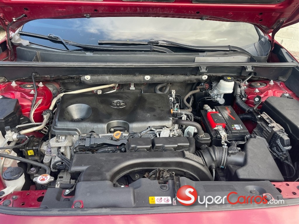 2020 Toyota RAV4 LE — foto 9 / 10