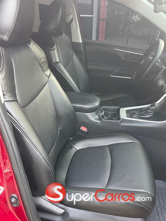 2020 Toyota RAV4 LE — foto 10 / 10