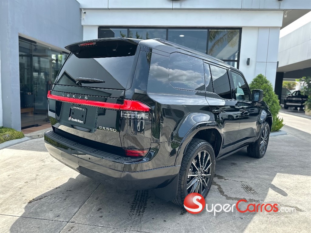 2026 Lexus GX 460 Luxury — foto 4 / 12