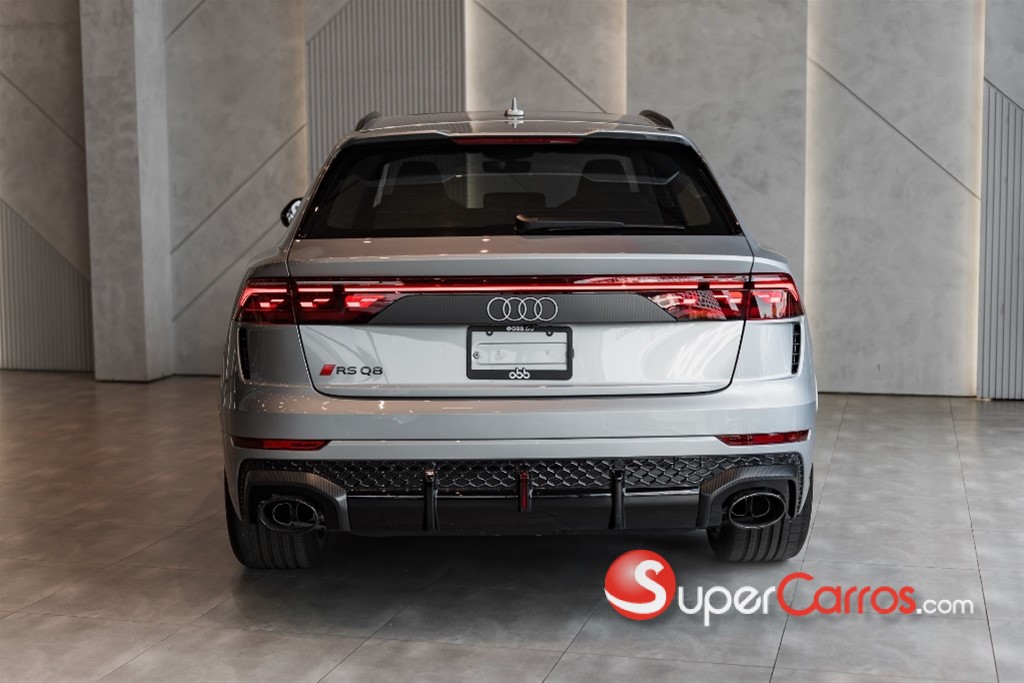 2026 Audi RS Q8 — foto 6 / 12